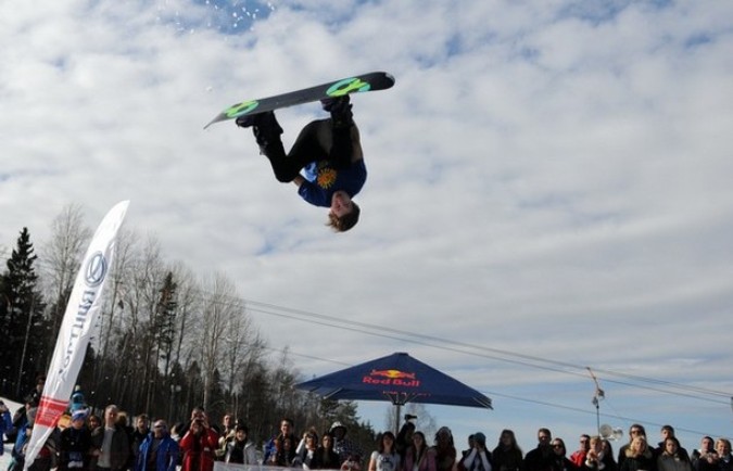 Райдеры приняли участие в Red Bull Jump аnd Freeze festival неподалёку от Санкт-Петербурга./2270477_45 (675x434, 65Kb)