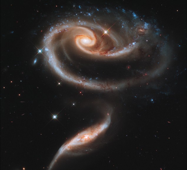Arp 273. NASA (635x579, 49Kb)