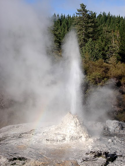 Священные Воды, или “Wai-O-Tapu” в Новой Зеландии. 48421