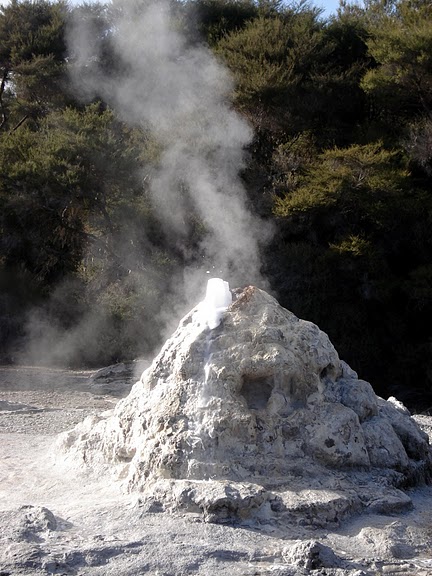 Священные Воды, или “Wai-O-Tapu” в Новой Зеландии. 56571