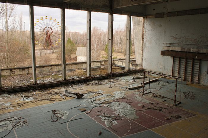 Чернобыльская АЭС имени В.И. Ленина (современные фотографии) Chernobyl24 (700x466, 66Kb)