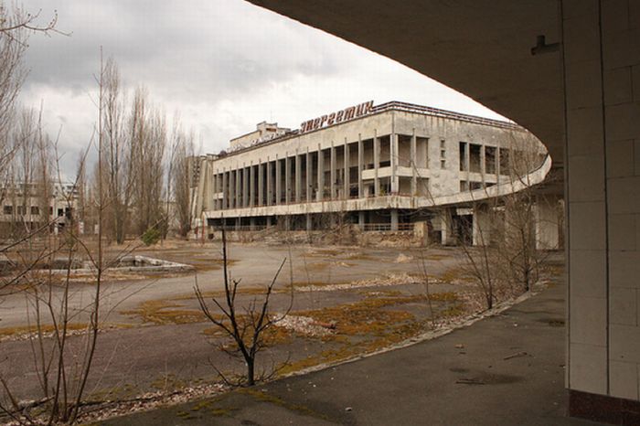 Чернобыльская АЭС имени В.И. Ленина (современные фотографии) Chernobyl30 (700x466, 58Kb)