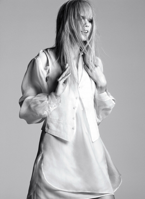 2426729_Taylor_Swift_Alexei_Hay_Photoshoot_2010_for_Elle_04 (509x700, 171Kb)