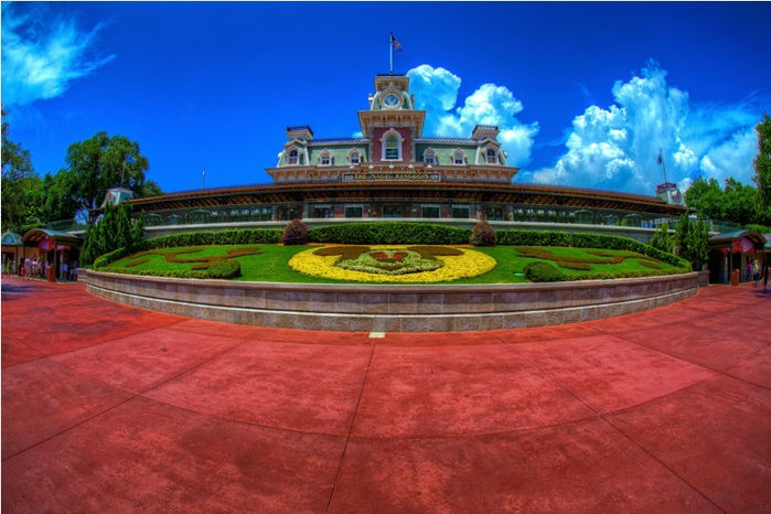 4596099462_00823ef3e8 Magic Kingdom - Here You Leave Today_O (700x466, 157Kb)