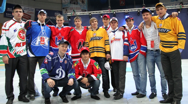 Драфт КХЛ-2011. Шоу не для зрителей. IMG_8790 (640x356, 194Kb)