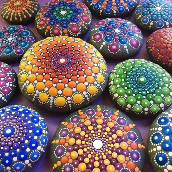 14769060-R3L8T8D-605-stone-art-mandala-elspeth-mclean-canada-10-605x605 (605x605, 530Kb)