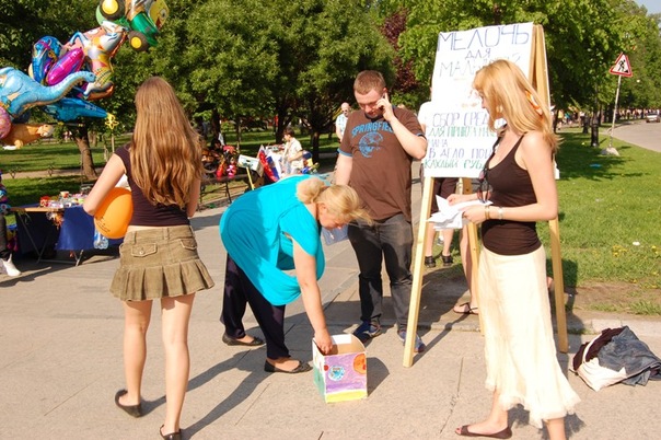 В Петербурге прошла акция "Мелочь для малышей" /2270477_1143 (604x402, 113Kb)