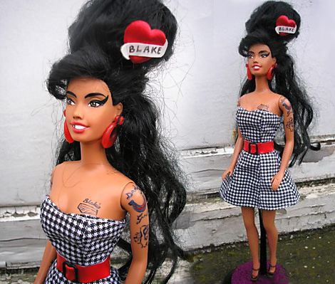 amy-winehouse-barbie-belt-doll-earring-eye-liner-Favim.com-73284_large (470x399, 95Kb)