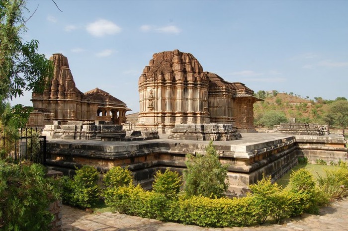 Храм Нагда - Nagda Sahasra Bahu temple 12425