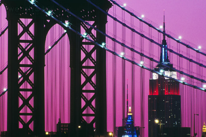 Proshots - Manhattan Bridge and the Empire State Building at Night, New York - Professional Photos (700x466, 705Kb)