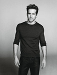 Превью Ryan-Reynolds-by-Matthias-Vriens-McGrath-for-Details-DesignSceneNet-05 (532x700, 55Kb)