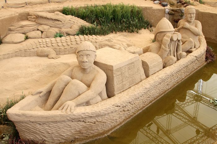 http://img0.liveinternet.ru/images/attach/c/3/76/266/76266654_large_japanese_museum_of_sand_sculptures_10.jpg