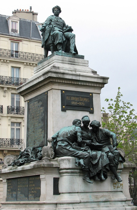 Paris-dumas-monument02 (455x700, 127Kb)