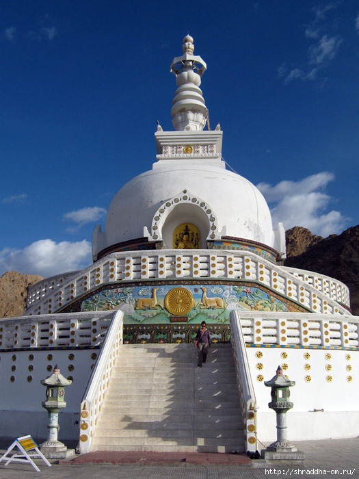 Indiya, Leh, Shanti Stupa 5 (525x700, 251Kb)