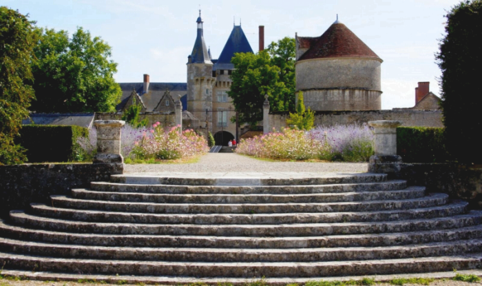 Французский замок Тальси (Chateau de Talcy)