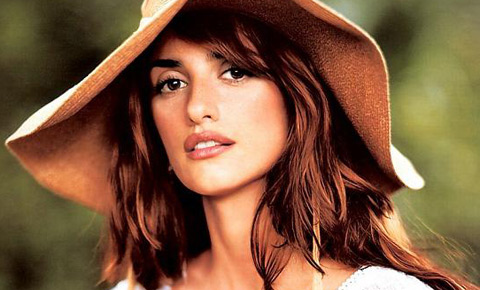 http://img0.liveinternet.ru/images/attach/c/3/77/15/77015696_40668585_1236431697_Penelope_Cruz_1.jpg