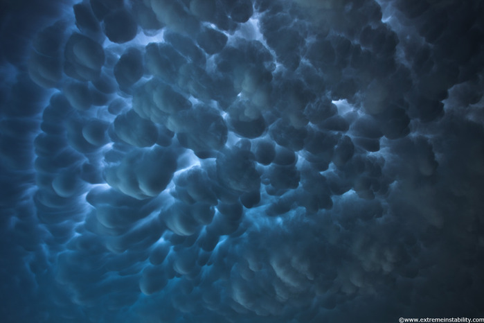 South Dakota Mammatus Clouds (700x466, 66Kb)