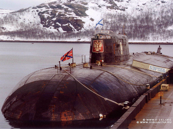 http://img0.liveinternet.ru/images/attach/c/3/77/38/77038642_Army_Kursk_submarine_005021_.jpg