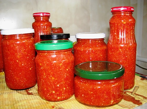 Салаты с колбасой и сухариками рецепт очень вкусный