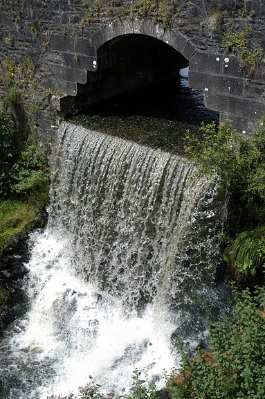 Фужер (Fougeres) — старинный город-крепость с 13 башнями в Бретани 47800