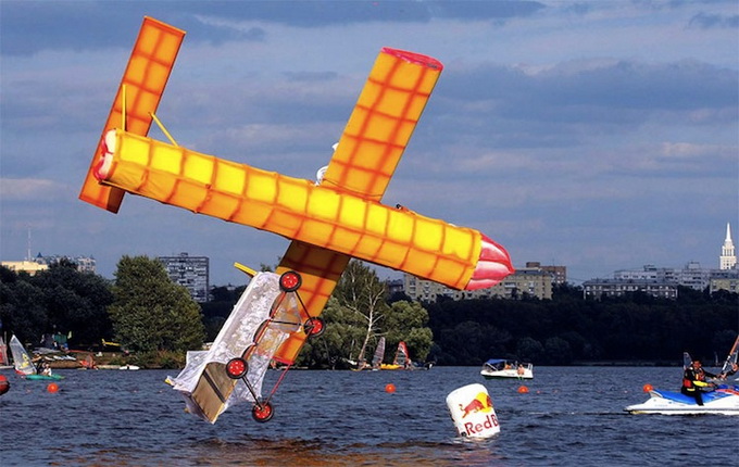 RedBullFlugtagMoscow20112 (680x430, 113Kb)