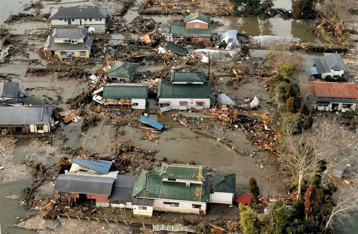 На что похож Апокалипсис - землетрясение и цунами в японии 55120
