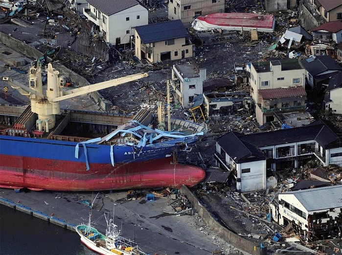 На что похож Апокалипсис - землетрясение и цунами в японии 24149