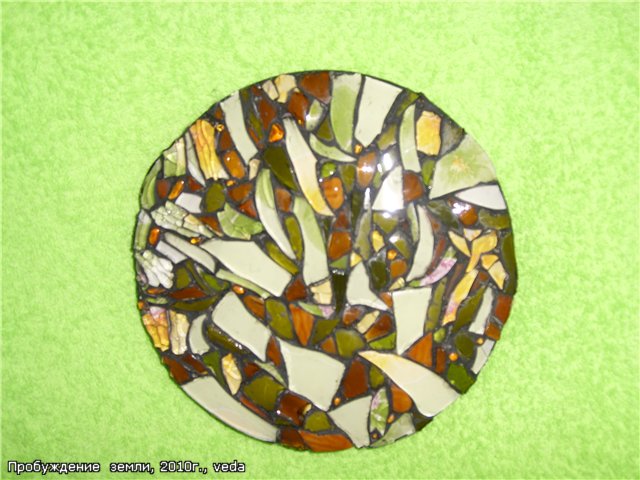 Поделки из битого стекла 52