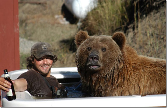 manandbearbath_3 (644x418, 77Kb)