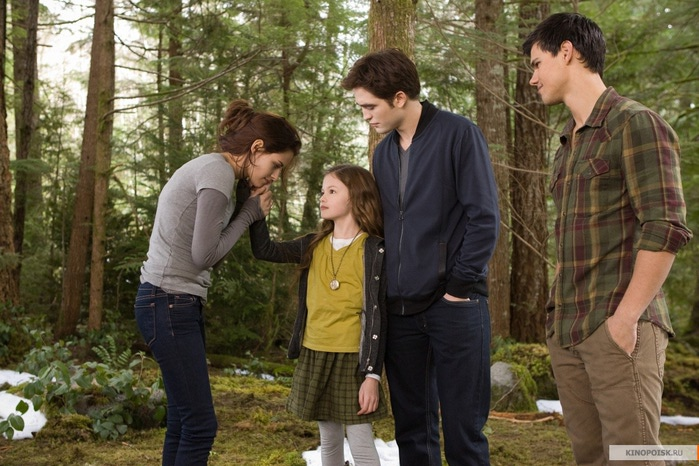 kinopoisk.ru-Twilight-Saga_3A-Breaking-Dawn-Part-2_2C-The-1911803 (700x466, 124Kb)