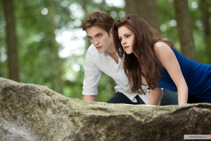 kinopoisk.ru-Twilight-Saga_3A-Breaking-Dawn-Part-2_2C-The-1976815 (700x466, 79Kb)