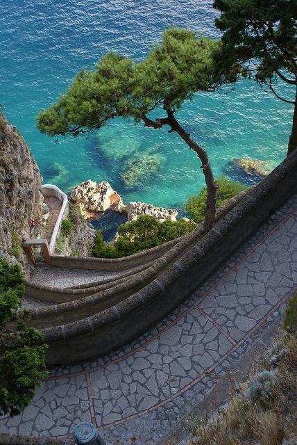 Capri, Italy (428x640, 315Kb)