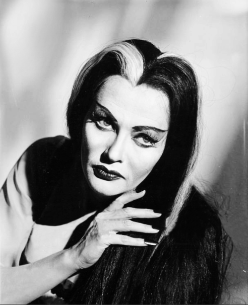 Ann Magnuson as lily munster Ann Magnuson as lily munster