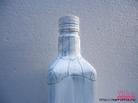 Декоративные бутылки с применением росписи акрилом и декупажа (4) (450x338, 64Kb)