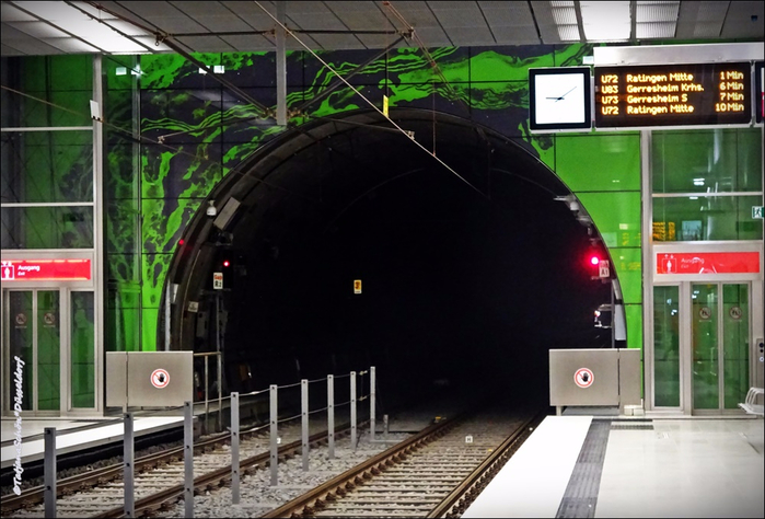 Фоторепортаж - о новых станциях дюссельдорфской подземки