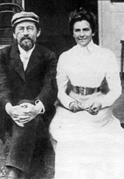 78323948_414pxAnton_Chekhov_and_Olga_Knipper_1901____Anton_Chekhov_and_Olga_Knipper_1901.jpg