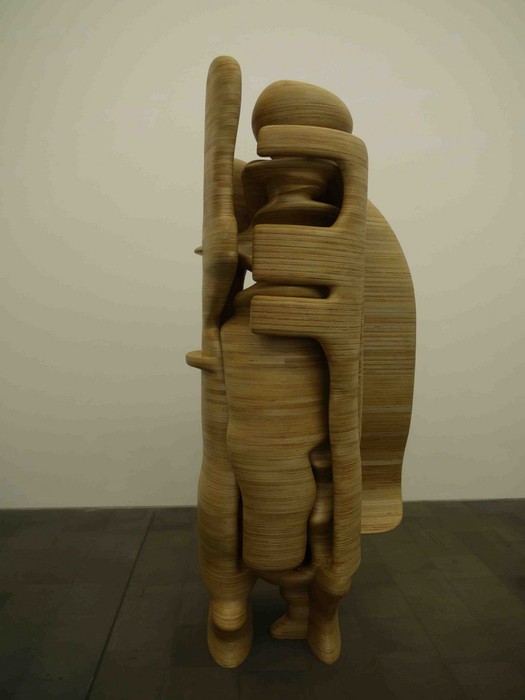 Тони Крэг, Tony Cragg - автор скульптур из урбанистических материалов