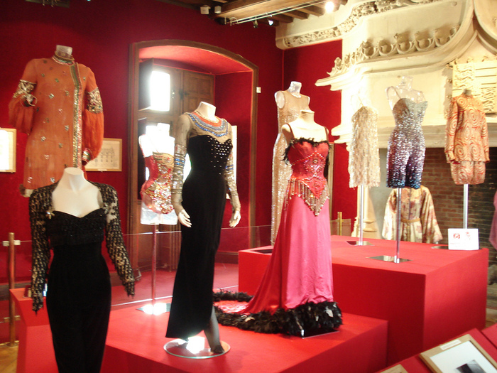 Chateau des Milandes, Josephine Baker's Dresses (700x525, 234Kb)