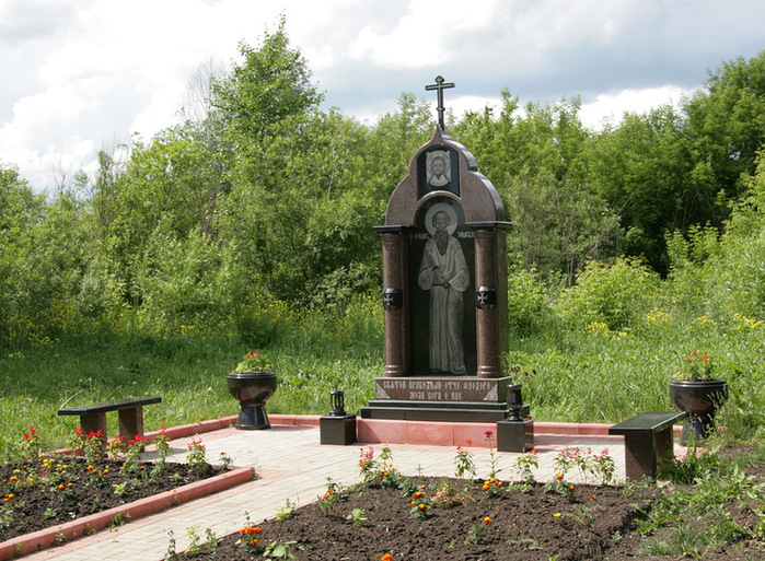 Уникальные книги об Старце Федоре арестовали в Томской области за долги владельца Уникальные книги об Старце Федоре арестовали в Томской области за долги владельца