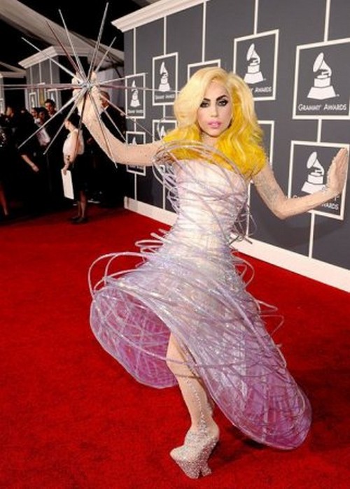 Леди Гага и её необычные костюмы