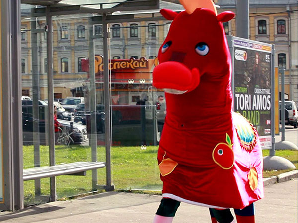 С курением в России будет бороться Конь Долбак