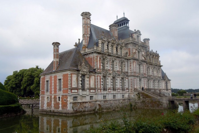 Шато Бомениль 17-го века - замок Людовика 13-го в Нормандии (1640 г.) 76787