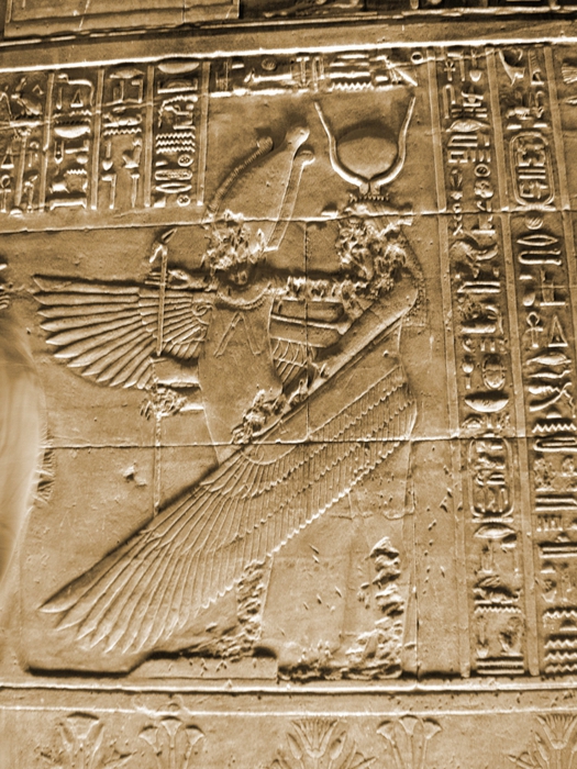 2980522_Philae_Temple_Egypt_Goddess_Isis_As_Angel_Mural_Artwork_20041011 (525x700, 356Kb)