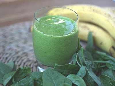 spinach banana smoothie - small size (400x300, 20Kb)
