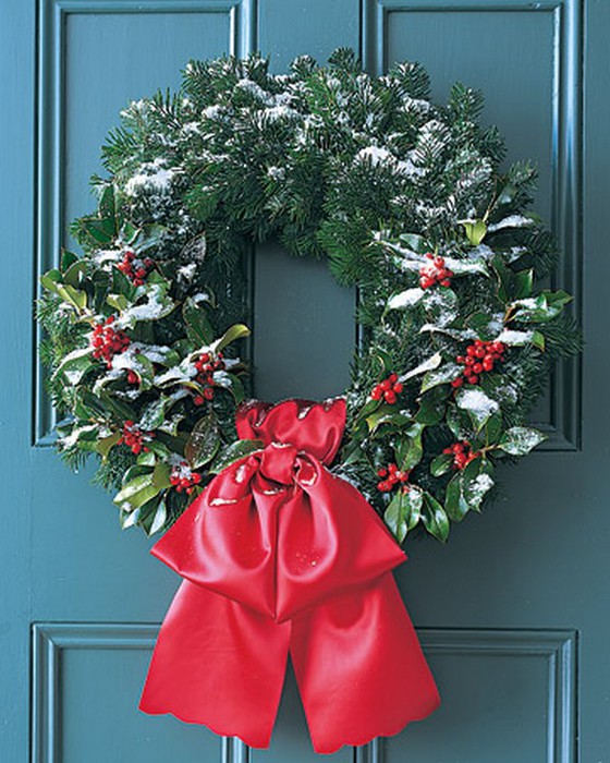 Красивый новогодний венок для ваших дверей