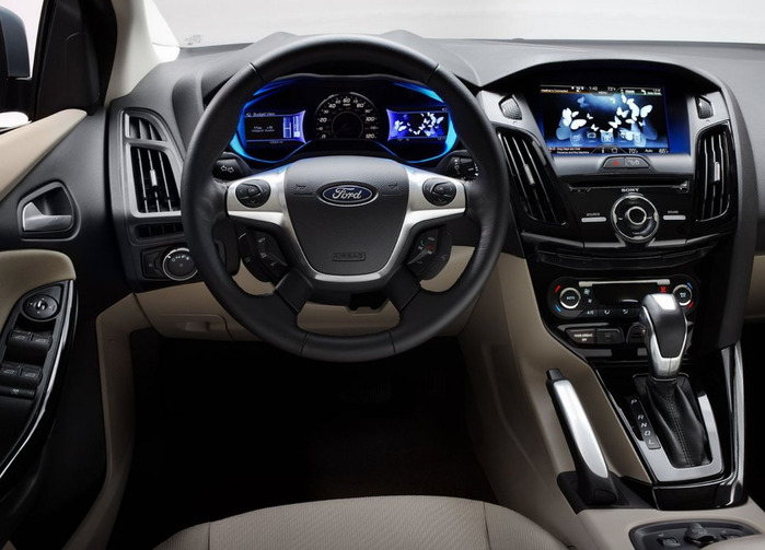 Ford-Focus-Electric-Interior-2012 (700x503, 95Kb)