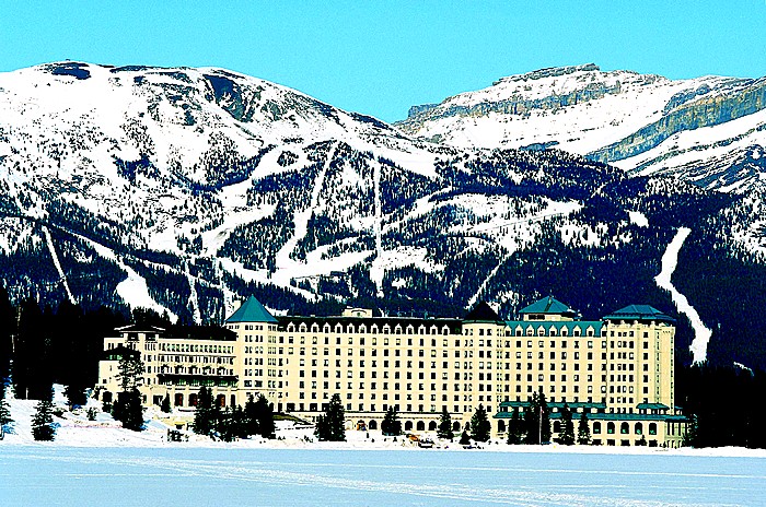 Где и как встречать новый год - канадский отель Fairmont Chateau Lake Louise