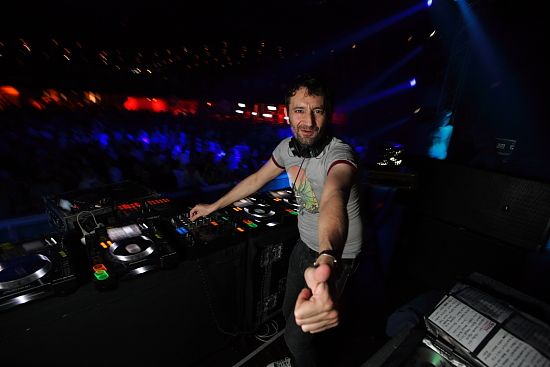 Danny Howells 3810115_camel_urban_wave_Danny_Howells3 (550x367, 34Kb)