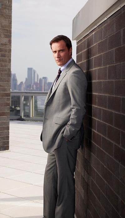 White_Collar_S2_Tim_DeKay_002 (401x700, 31Kb)