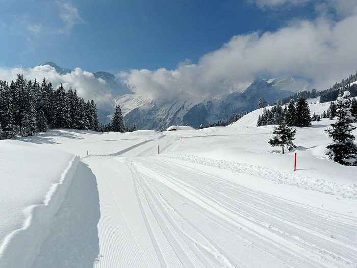 Озеро Oeschinensee 54967